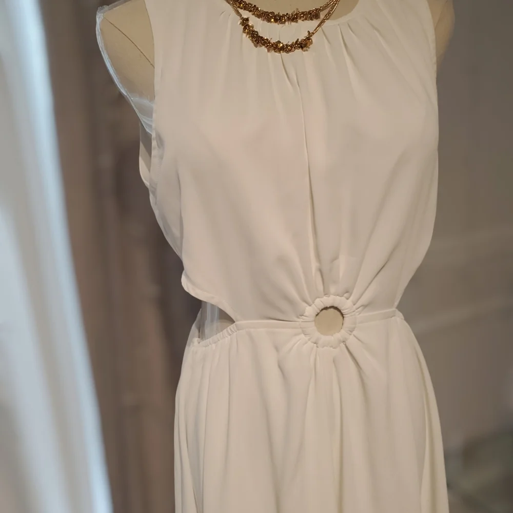 Entro Sleeveless Cutout Maxi Dress size Medium
